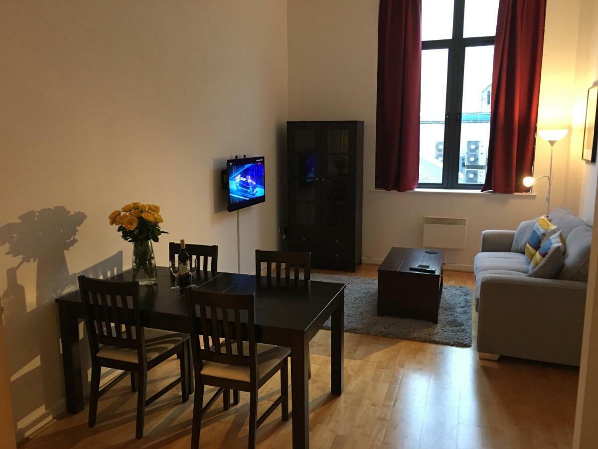 Stylish City Centre Apartment Cardiff Exteriör bild