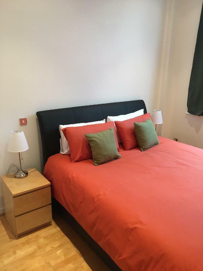 Stylish City Centre Apartment Cardiff Exteriör bild