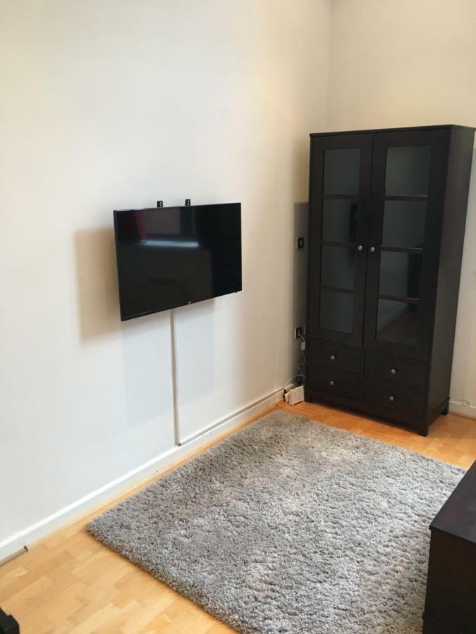 Stylish City Centre Apartment Cardiff Exteriör bild